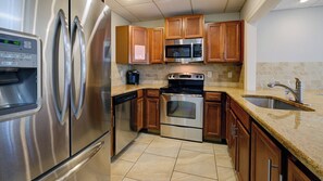 Luokittelematon kuva, 5 kautta 48, painike