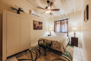 3 bedrooms, desk, iron/ironing board, WiFi