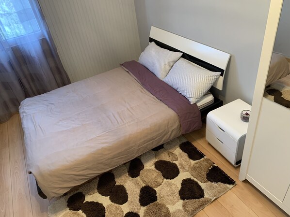 3 chambres, fer et planche à repasser, lit parapluie, Wi-Fi