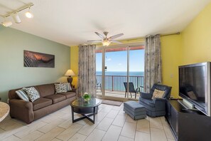 Smart TV, DVD player