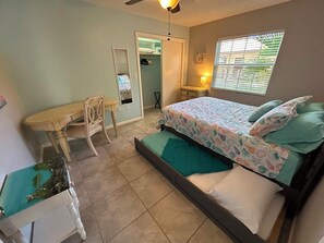 3 chambres, bureau, fer et planche à repasser, Wi-Fi gratuit