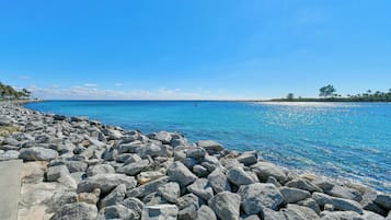 Liegestühle, Strandtücher