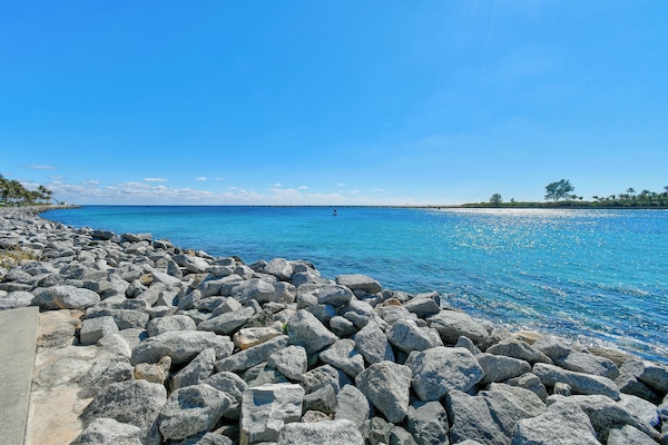 Sun loungers, beach towels