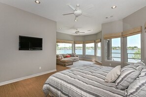 6 habitaciones, escritorio, tabla de planchar con plancha y wifi gratis 