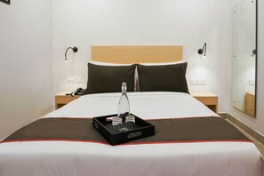Room - Collection O Banjara Hills (Hyderabad)