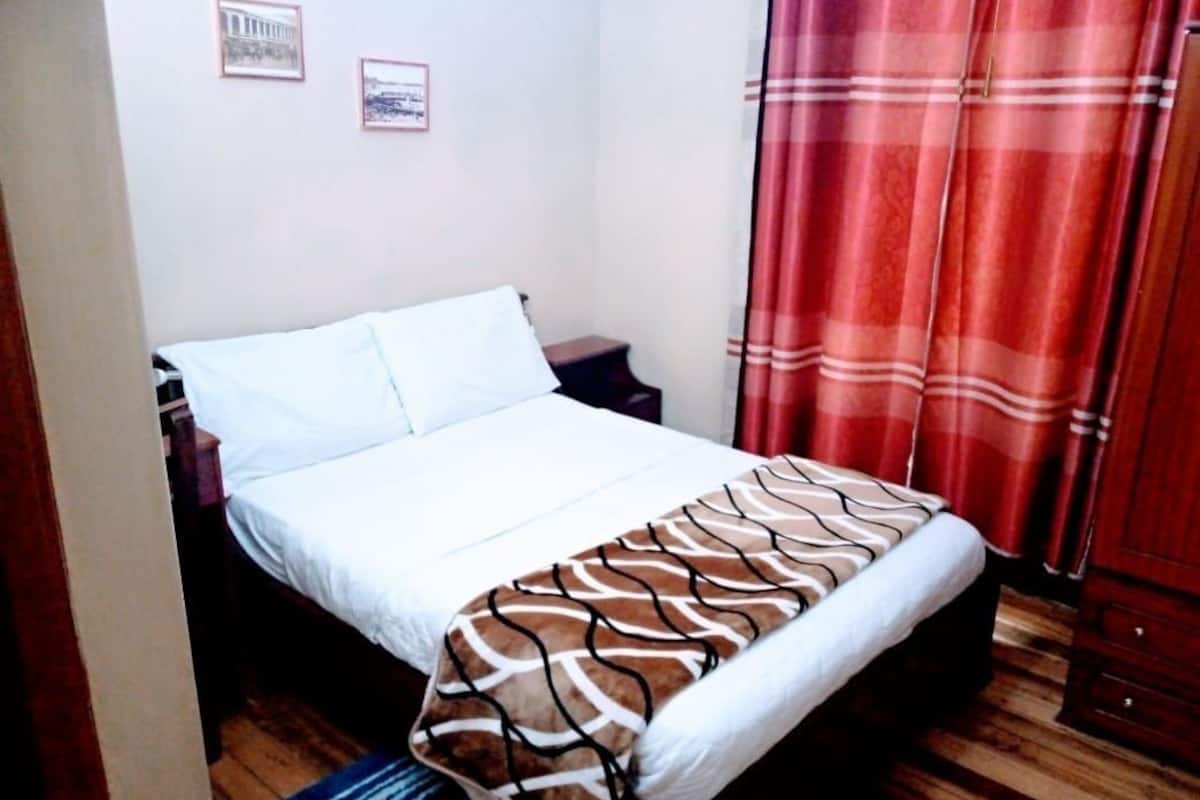 Double Room Single Use | WiFi (free)