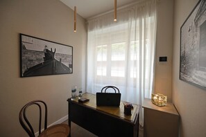 Reception - Ponte di Tappia Suites (Naples)
