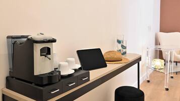 Minibar, Zimmersafe, kostenloses WLAN