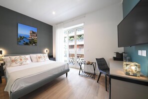 Deluxe Oda, Balkon | Minibar, odada kasa, ücretsiz kablosuz İnternet 