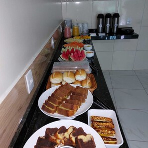 Ruokailu omassa huoneessa