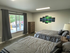 2 bedrooms, WiFi, bed sheets - Unique quiet 2 Bedroom space in South Anchorage (Anchorage)