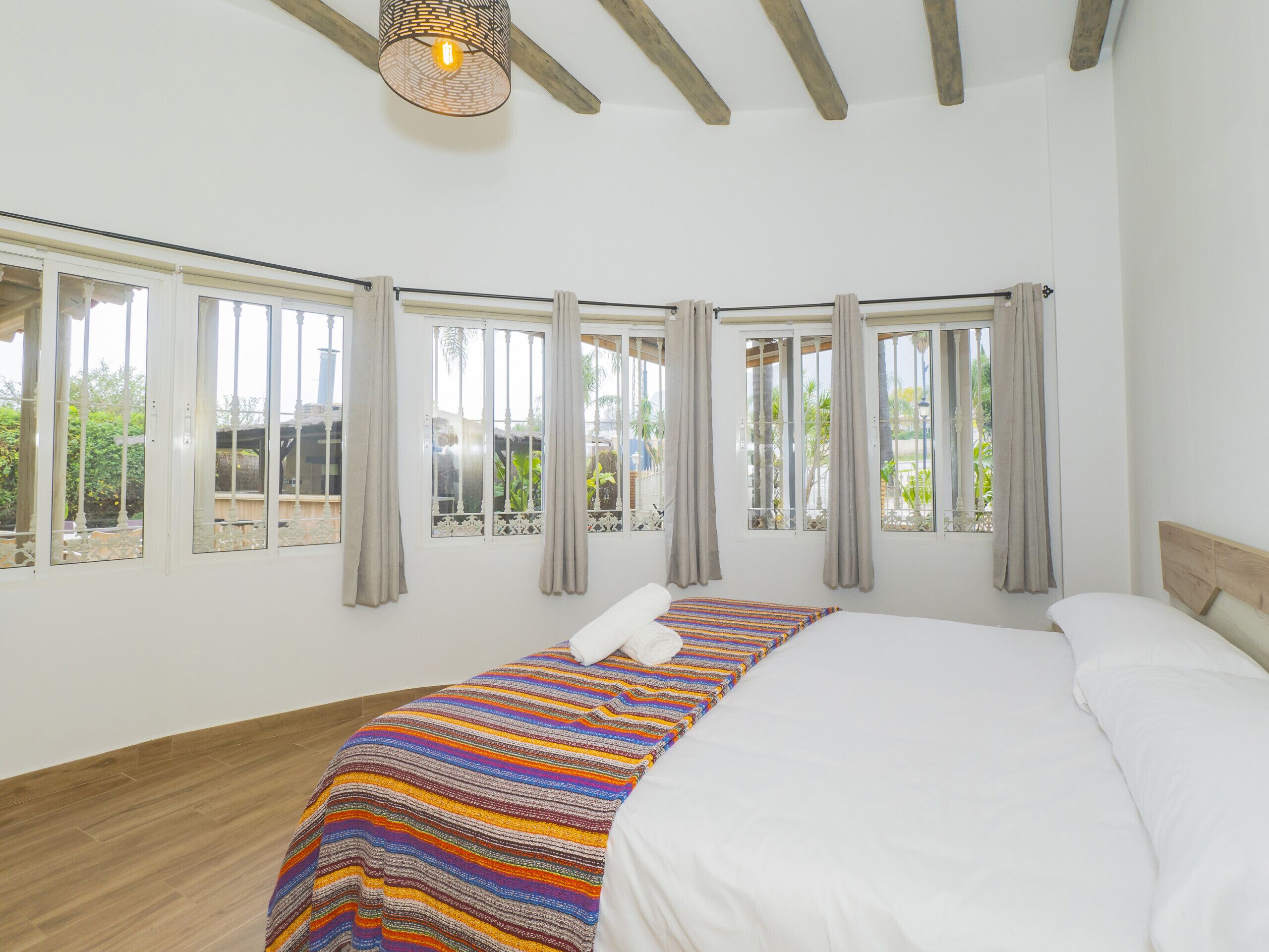 7 slaapkamers, een strijkplank/strijkijzer, gratis wifi, beddengoed