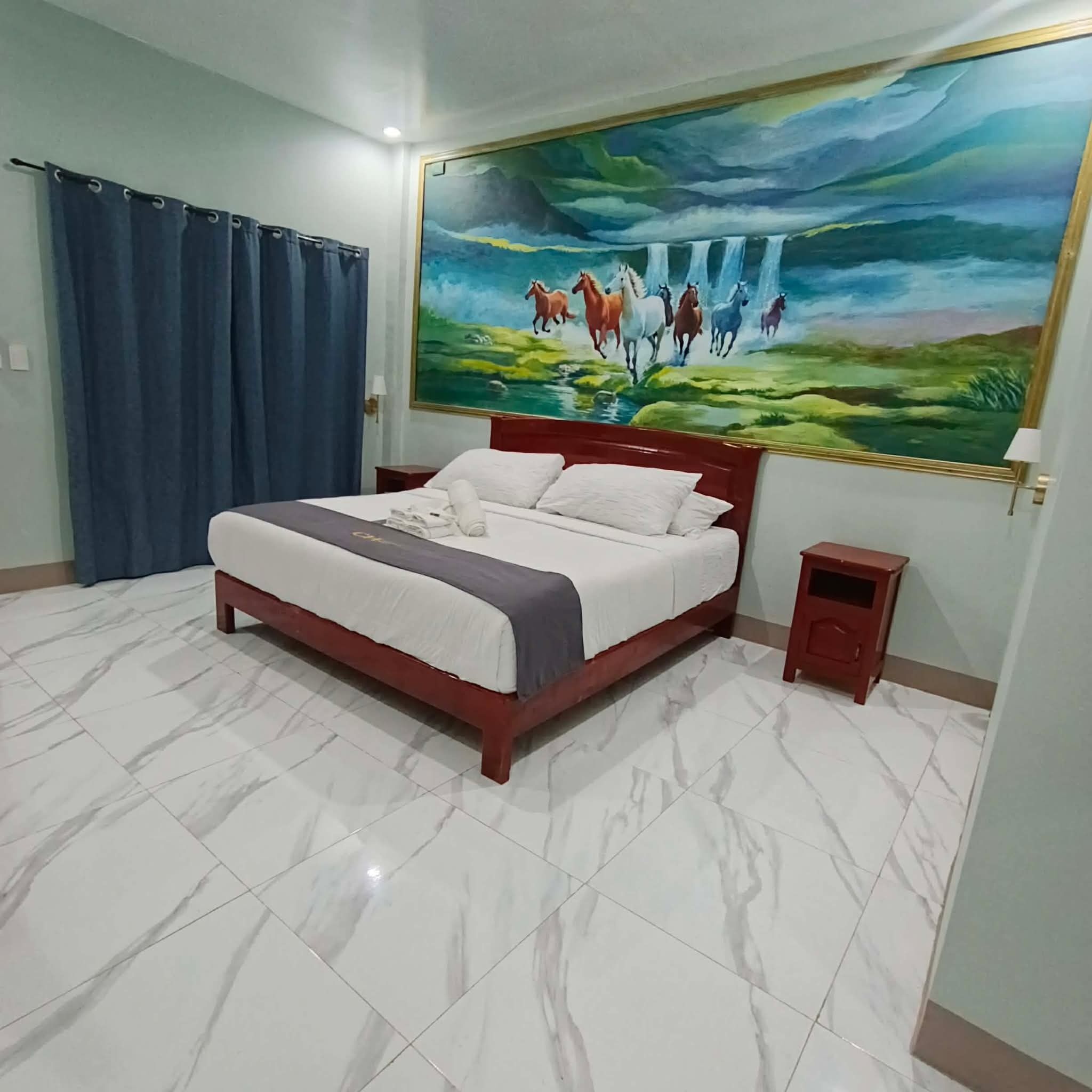 Habitación Premium, 1 cama de matrimonio grande, vistas a la piscina | Ropa de cama de alta calidad, colchones viscoelásticos, wifi gratis