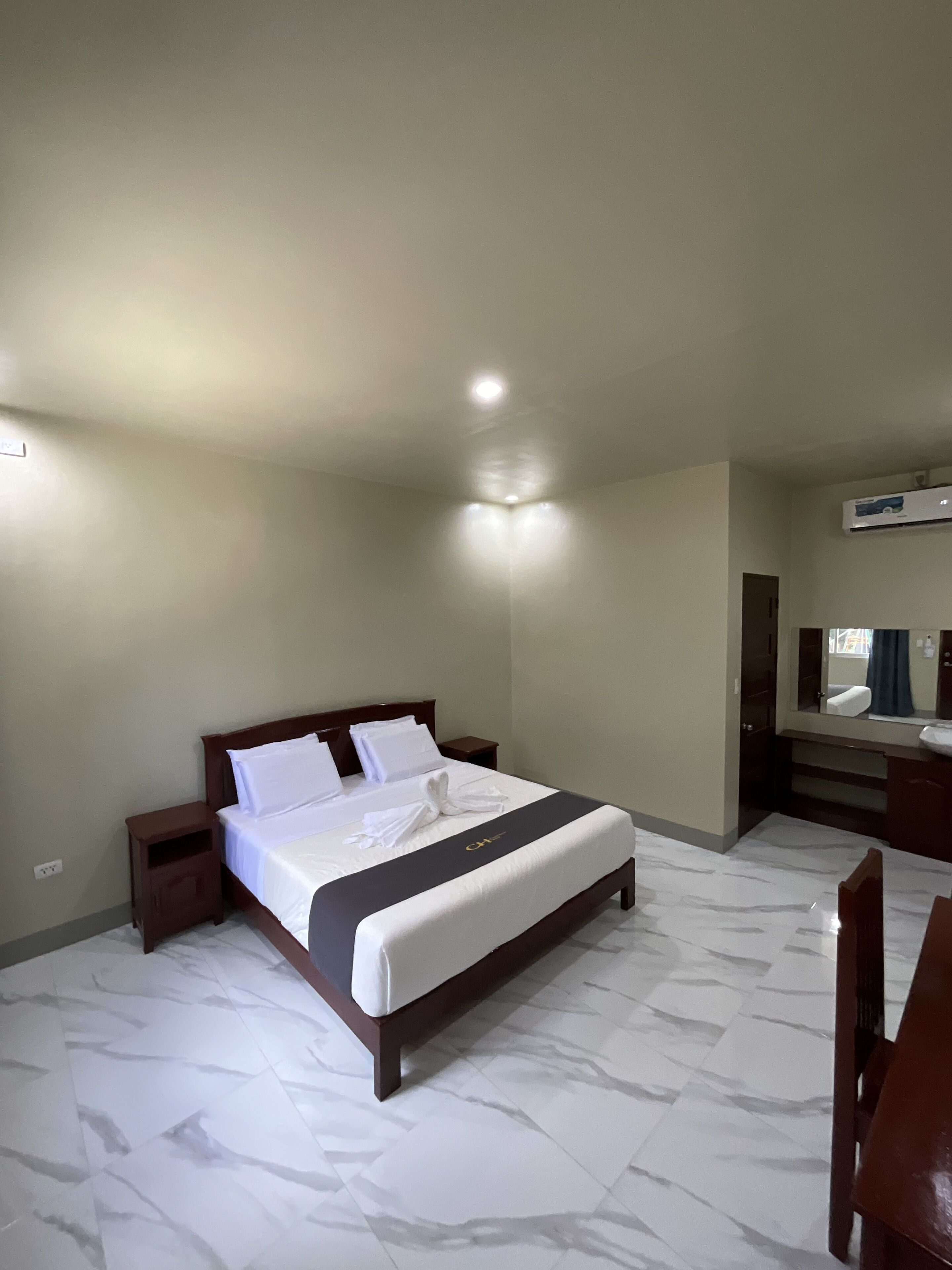 Hochwertige Bettwaren, Betten mit Memory-Foam-Matratzen