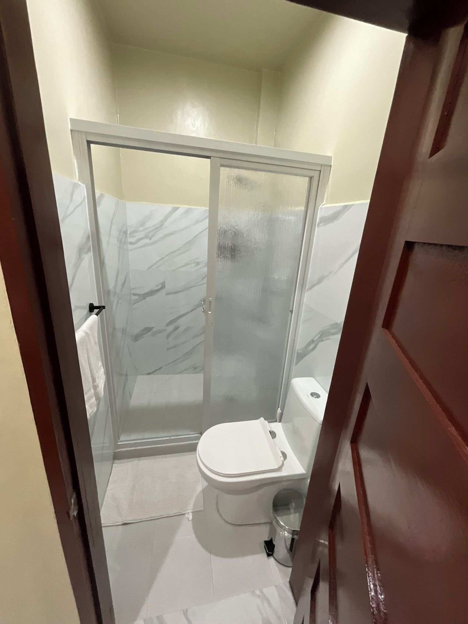 Badkamer met douche