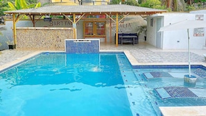 Vila | Piscina | Piscina interna