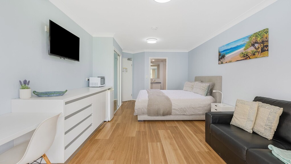 Calypso Plaza Resort Unit 223 - Coolangatta