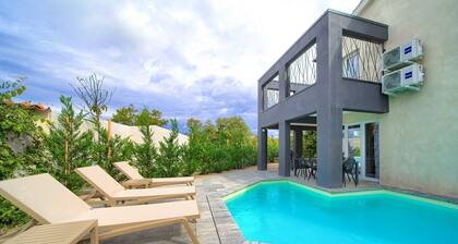 Villa Melody with heated pool and sauna (Kvarner - Sveti Ivan Dobrinjski)