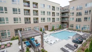 Apartemen Bisnis, pemandangan kota | Pemandangan balkon