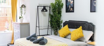 Open Mind Property - Cosy Flat with Free Parking