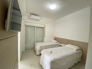 4 soverom, strykejern/-brett, wi-fi og sengetøy