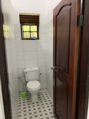 Bathroom - Mpanga Nature Center  (Mpigi)