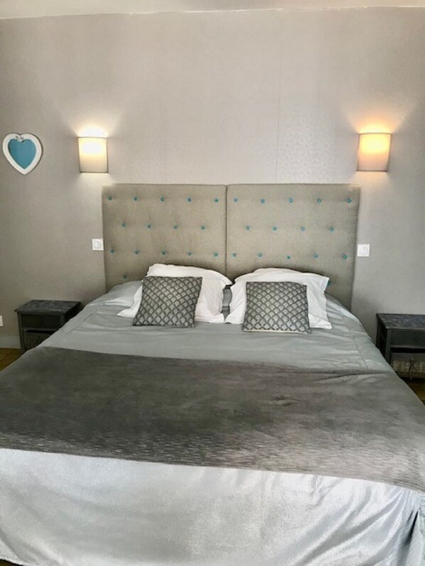 2 bedrooms, iron/ironing board, bed sheets - Suite Familiale du Patio (Caudrot)