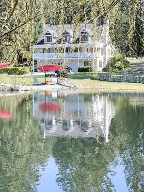 Exterior - Welcome to Cottonwood Home! Beach and private small lake! (Duncan)