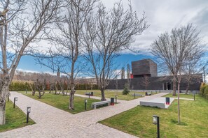 Exterior - Manifest Restaurant and Hotel (Gyumri)