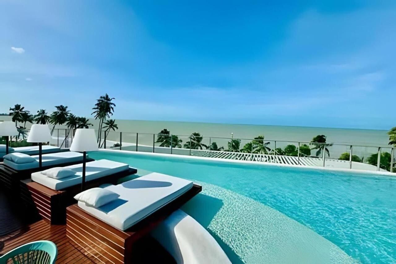 Suite | Pool | Outdoor pool
