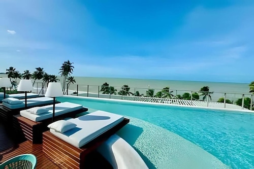 Setai Yacht Suítes