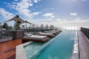 Outdoor pool - Setai Yacht Suítes (João Pessoa)