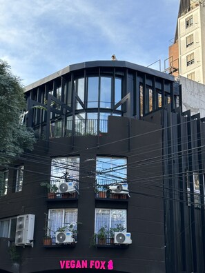 Exterior - Oscar Dahir y Rich Navarro (Buenos Aires)