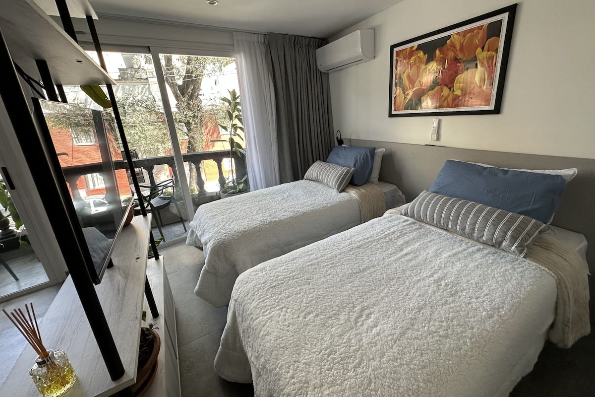 Executive Studio, 1 Bedroom, City View | In-room safe, blackout curtains, iron/ironing board, free WiFi