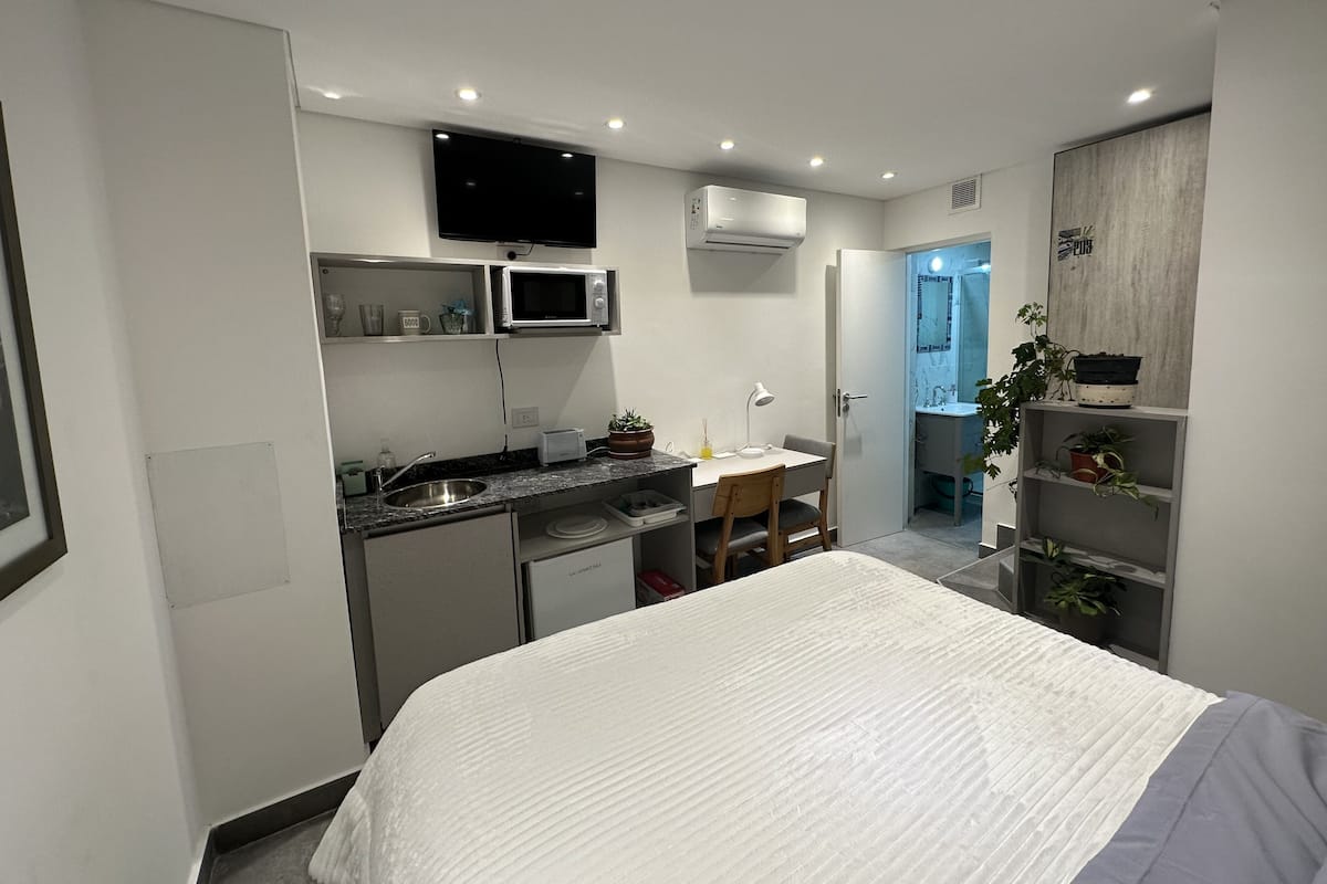 Executive Double or Twin Room | In-room safe, blackout curtains, iron/ironing board, free WiFi