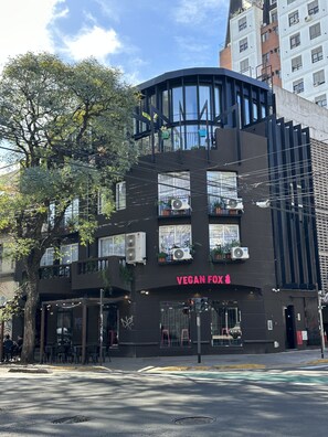 Exterior - Oscar Dahir y Rich Navarro (Buenos Aires)