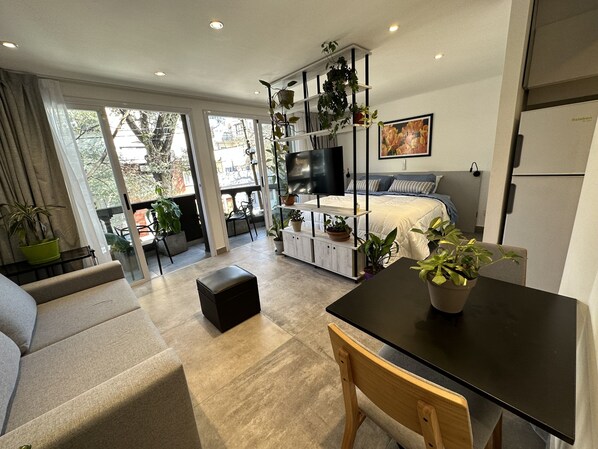 Executive Studio, 1 Bedroom, City View | Living area - Oscar Dahir y Rich Navarro (Buenos Aires)