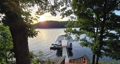 Lakeside! Swim Dock, 10x28 slip, 3Qn bds & Bunkroom