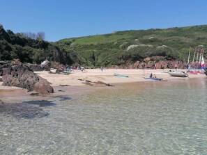 Beach - Private quay, balcony, amazing sea views, free parking, Old Castle Pembrokeshire (Hakin)