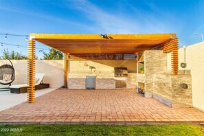 Terrace/patio - Pool and Beautiful Tempe - Scottsdale Home! (Tempe)