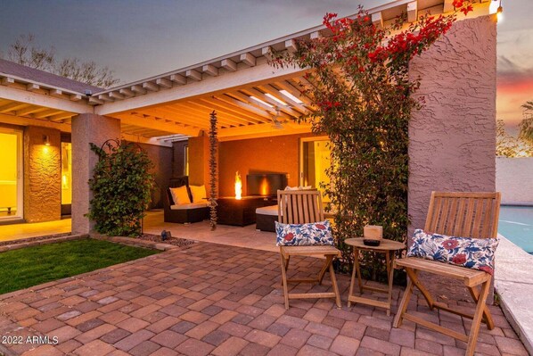 Terrace/patio - Pool and Beautiful Tempe - Scottsdale Home! (Tempe)