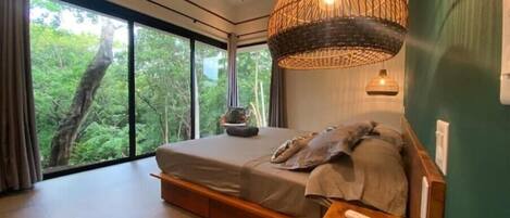 4 bedrooms, free WiFi, bed sheets