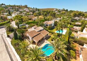Exterior - Villa Fave, lovely 6 bedroom, 4 bathroom Spanish family home with private pool (Jávea)