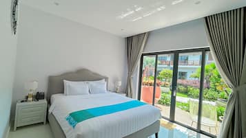 Superior Single Room, 1 King Bed | Premium bedding, minibar, individually decorated, desk