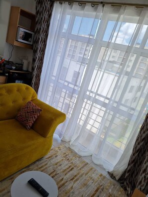 Living area - Racecourse Gardens Apartments (Nairobi)