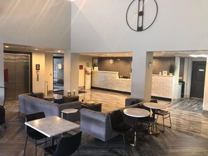 Lobby - Wingate by Wyndham Humble/houston Intercontinental Airport (Humble)