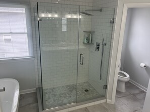 Shower, towels, soap, shampoo