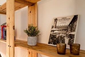 Interior - Surrealist reverie in Verona | self check-in (Verona)
