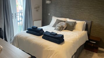 Nhà | 3 phòng ngủ, bàn ủi/dụng cụ ủi quần áo