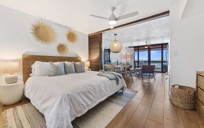 1 quarto, cofres nos quartos, ferros/tábuas de passar roupa